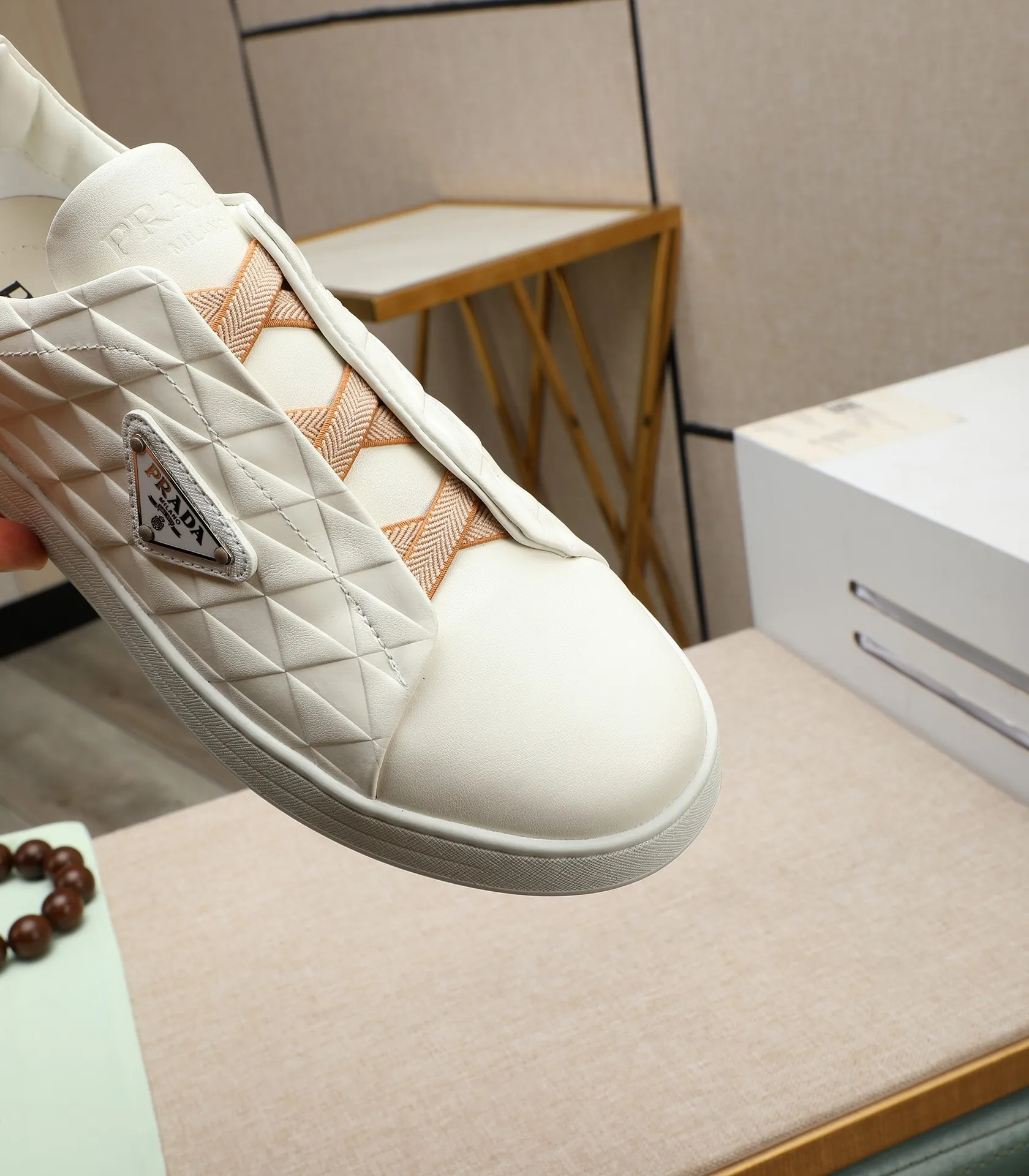 Men's men's shoes💰540🌹🌹[PRADA—Prada] 2024 latest model🙈original replica! 👟👟👟The uppers are made of top-notch workmanship from Italy🇮🇹Imported calfskin❗️The cowhide lining is suitable for travel. The original version has a large engraving sole, making it suitable for all kinds of travels, showing low-key luxury. Let quality speak for itself. Color: Size: 38-44